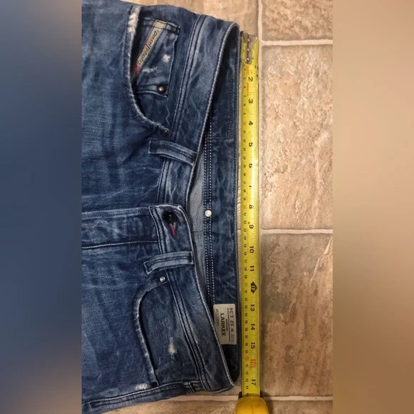 ***FOR SAM*** EUC RARE 008C0 Wash Diesel Larkee Relaxed Straight 32x34 (33x34) - Picture 2 of 8